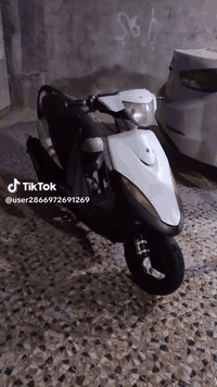 سلام عليكم دراجه ماكس بوشه 55دراجه حلوه ونضيفه دراجه عوزه بس قبق هندرسعر350وبيه مجال .هاذه رقمي***********
