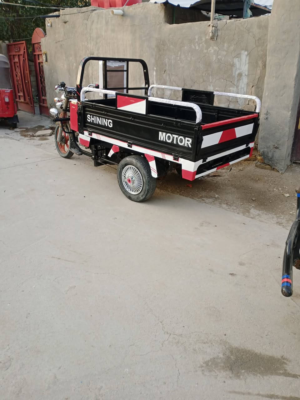 سلام عليكم ستوته للبيع موديل21 مكينه مال شركه 21 مكفوله كفاله عامه تخم تاير جديد  كهربائيات جديده. . السعر مليون 450   العنوان بابل الشوملي ***********
