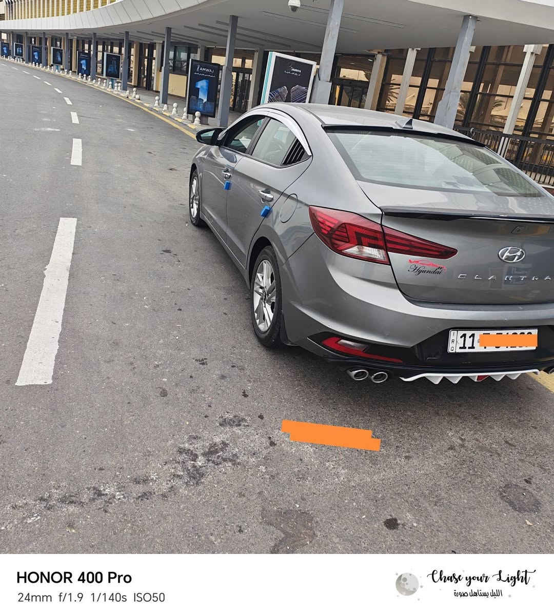 السلام عليكم 
للبيع هونداي النترا 
موديل 2019
وارد امريكي 
حادث بنيد 
مكينه 2000 دوش 
رقم بغداد جديد بأسمي 
كير مكينه تبريد كفاله 
المواصفات 
#تحكمات #استيرن 
#شاشه #كامره #دواره 
#ثلاثه #وضعيه #انضمه #قياده 
#مثبت سرعة 
#رادار جانبي 
#تحديد مسار 
مكاني بغداد 
السعر ١٣٢ وبيها مجال بسيط
الاستفسار اكثر الاتصال ***********
