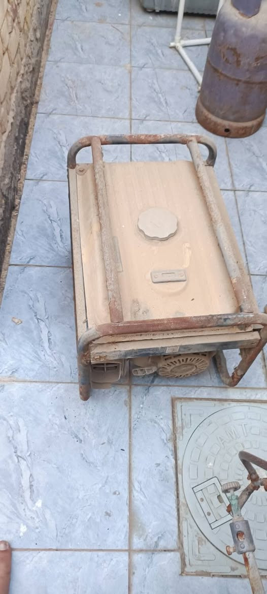 مولدة للبيع مامشتغلة هواي متروكة سعرها 125 وبيها مجال للاستفسار اتصال ***********

