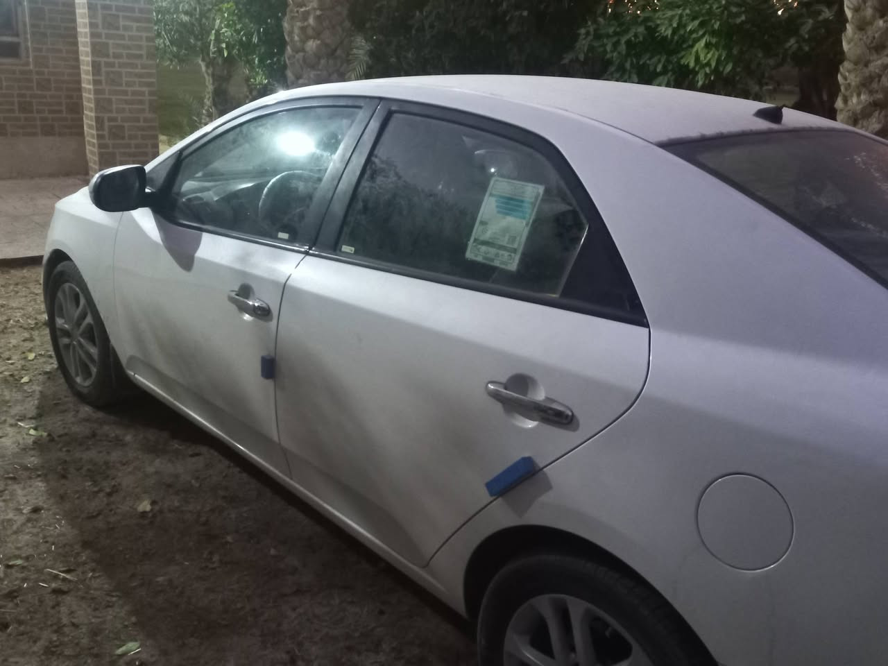 السلام عليكم ورحمة الله وبركاتة
سيراتو ٢٠١١ السياره مكفوله من الصبغ والتبديل مع ملاحظات بسيطه تشوفهن بعينك السياره فول عدا البصمه والفتحه تبريد شغال .
السعر ١٠٨ وبيها مجال 

تحكمات ستيرن 
حساسات
كشن كهربائي 
مري شفط

للتواصل ***********
