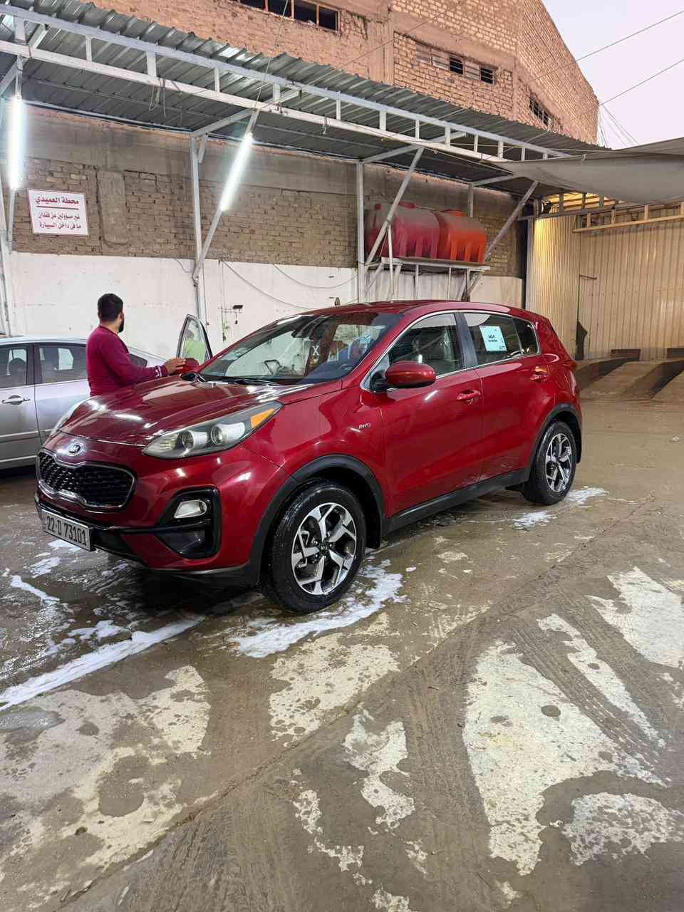 سبورتج 2020 مواصفات عاديه سويج مو بصمه رقم اربيل 
بدون ارباك السياره نظيفه وجديده حادثه فقط داعميه وبارد شبر بضبط في البنيد بدون تبديل اي قطعه 
السعر 160 وبيه مجال قليل
***********
