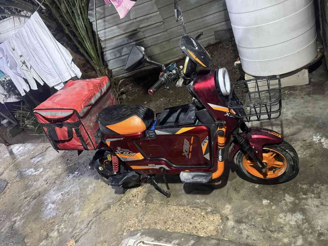 بيع مستعجل

x900 للبيع
جديده مستعمله شهرين بس 
خمس بطاريات 45
دراجه كلش جديده بس ماغاسلها طالعه بلصور هيج
ماخذها ب600 الف
ومحتاج اريد ابيعها 450 الف 
وياها صندوق دلفري اذا ماتريده موجود الكشن مالتها بلجيس بعده جديد 
العنوان ابو الخصيب حمدان 
/ ***********
