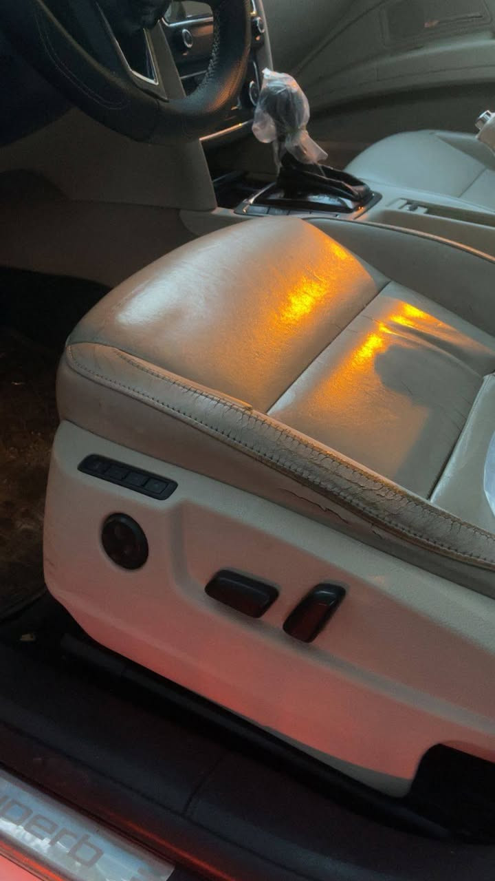 شکۆدا  2015 فول مواسەفات 
کووشن مەساج
کوشن هیتەر
کوشن کارەبای
کوشن خە‌زن
کوشن جلد و ناو زە‌رد‌ 
چە‌تر لە‌ دە‌رگای دواوە‌ بۆ كاتی باران 
ئاوێنە کارەبای 
ئاوێنە ئیشارەت و ژێر لایت
سەیارەکە ۱٦۷ هەزار رۆشتووە 
روبعێکی چەمەلخی 
دوای سەکنو دەرگای دوای سەکن بۆیاخە 
‎
سـعـر : لە کۆمێنت داوابکە ڕاستەوخۆ بۆت دێت 📥 

گێر و مەکیەنەی بەشەرت 
هیچ کێشەیەکی تێدا نییە 

ژمارەی خاوەنەکەی
***********
