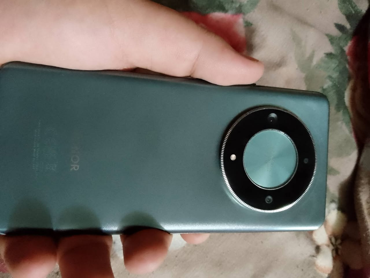 HONOR X9b
نظيف جدا اخو الجديد
                        شاشه قويه ضد الكسر ضد الماي                السعر 400وبي حك جية جهاز بدون ملحقات مستعجل علة بيعتة 
***********
