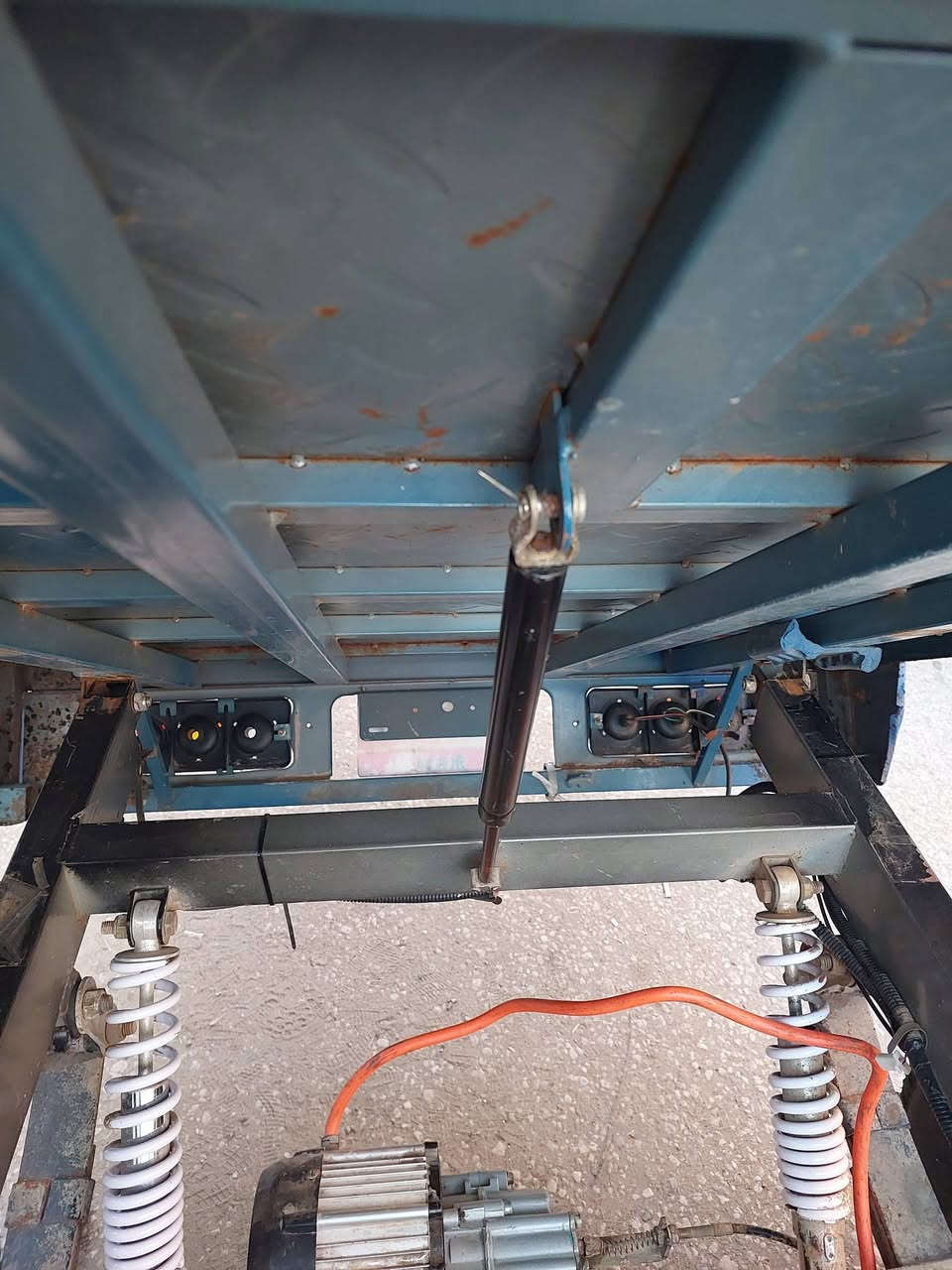 ستوته البيع مابيه اي نقص جاهزه من كل نواحي الحجم الكبير سعر مليون و 100 سكن بغداد متواجد خاص او هاذه رقمي ***********
