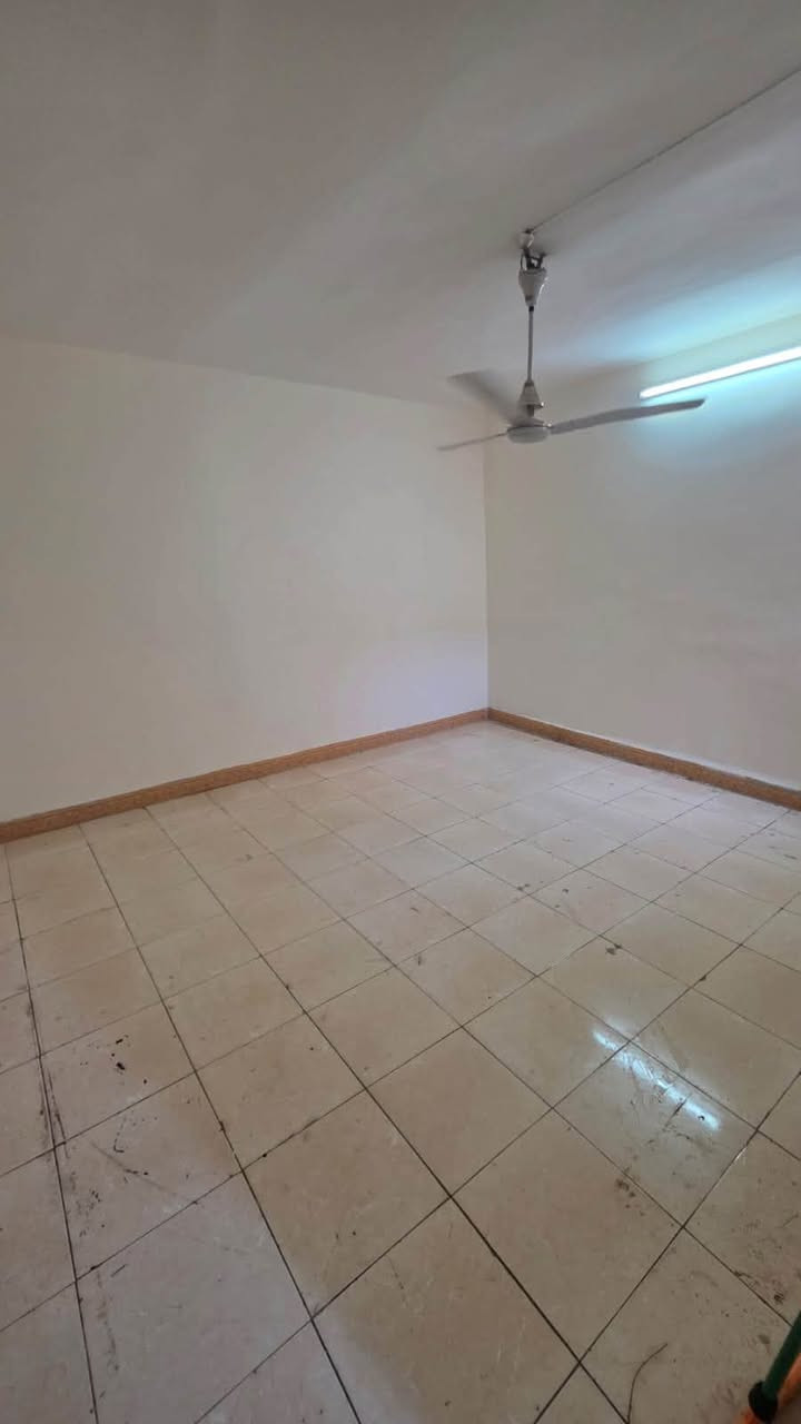 بيت طابقين للايجار في الجبيلة
موقع سكني مميز و هادئ
يحتوي على ثلاث غرف ، صاله ، استقبال ، مطبخ 
، صحيات ، كراج ، حديقة
سعر الايجار 750
للمعلومات اكثر الاتصال على الارقام
او زيارة موقعنا 
البصره _ شارع عام حي الزهراء _ قرب مستشفى النفط 
***********
الذهبي للاستثمار العقاري
مجاز قانونياً

