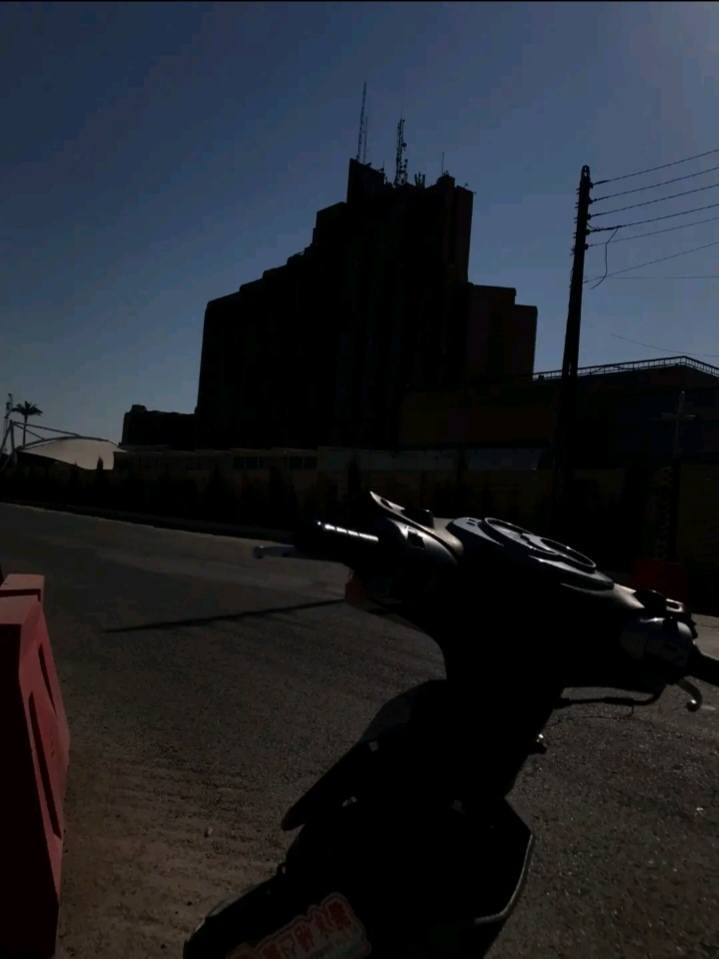 يا الله 💥 
سكنس فَحل.
.
نَضافه وسُرعَه گلچات رياضي مُحَرك نضافه١٠٠٪گفرات مو ذيچ النَضافه بَس زينه گفاله عامه من السَرِقه ومُحَرك
سعر:٤٧٥ألف بيها مَجال للشَراي أهَم شي الوجوه الطَيبه
العنوان:بَغداد. ألدورة. حَي ألصَحة
خادم ألكُم انا
ماعندي رَقم متَوفر خاص


**إذا كنت صاحب هذا الإعلان وتريد حذفه لأي سبب، رجاءا أرسل رسالة إلى الدعم الفني**