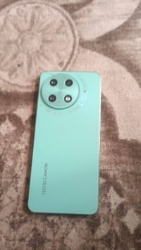 تكنو للبيع سعره 90وبي مجال بسيط مكاني  بغداد عويريج الصناعيه قرب مخابز...