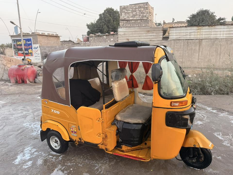 تكتك باجات مديل 21 لونين مجفته تجفيت شركه ابسمي رقم عربي  ما بيه خياسات بس  دوس  بدي مابيه اي طكه قويه كلش نضيفه تكتك اي ستفسار ***********
