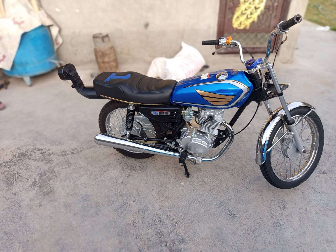 سلام عليكم شباب دراجه البيع نامه شلامجه تعمير كل 2026 صالي شهر من عمرها وريد ابيع أو مراوس بوليس نوزل  دراجه تخبل   مال جنيه سعر خاص  وراق صولي تعمير مال حسين الذهبي  وريد ابيع  شراي شلع عيوني


**إذا كنت صاحب هذا الإعلان وتريد حذفه لأي سبب، رجاءا أرسل رسالة إلى الدعم الفني**