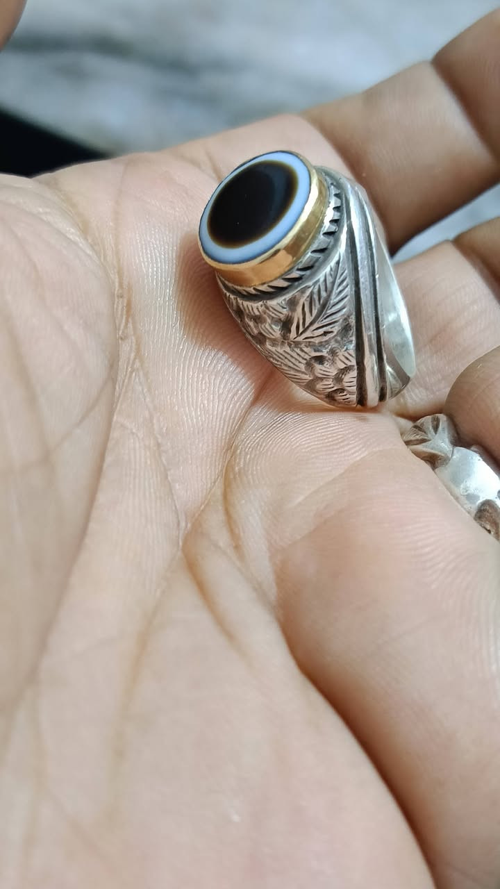 جزع بقري يماني قديم تحفه داير ذهب 21 صياغه يدويه ثقيله الاستفسار خاص


**إذا كنت صاحب هذا الإعلان وتريد حذفه لأي سبب، رجاءا أرسل رسالة إلى الدعم الفني**