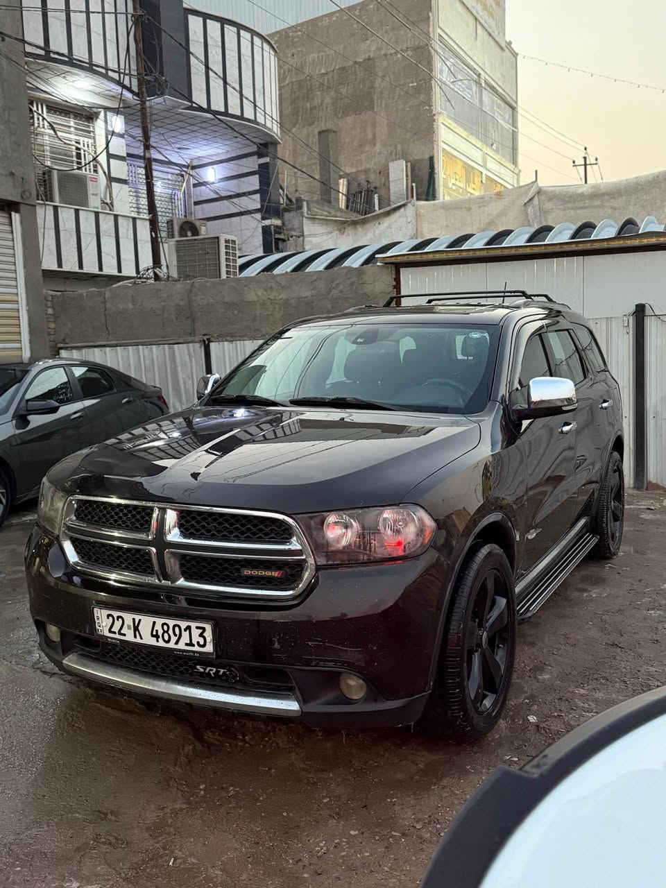 السلام عليكم 
دورنكو 2012 ارتي خليجي فول مواصفات 
عليه منظومه غاز ايطالي انسه صرف والادوانز
سياره بيه مكينه جديدة 
رقم اربيل دولي تحويل مباشر 
سياره بدووون ايرباك 
صار بيه شخط بابتين صفحه صدر 
نصبغن وشويه من جاملغ خلفي 
وخشم بنيد نصبغ بدون تبديل 
قطعتين ونص صبغ يعني 
بدون دواخل لغود شواصي مكفولات
فتحه 
بصمه
تشغيل عن بعد 
شاشه جبيره وكامره خلفيه وحساسات خلفيه 
7 راكب 
كشنات الاماميه كهرباء وخزن ميموري
مري قلاب ع بك 
جنطه كهرباء 
اطفاء ذاتي 
تجاوي خلفيه كهرباء 
وباقي مواصفات معروفه 
عليه منظومه زنون عالي ناصي 
كير ومكينه مكفولات 
صدر امامي خلفي جديد مبدله 
ويل 20 وتخم تاير جديد 
سياره جاهزه مابيه مصرف 
مكانه بغداد تقاطع درويش 
***********
السعر 158 وبيها مجال بسيط بغداد, العراق
