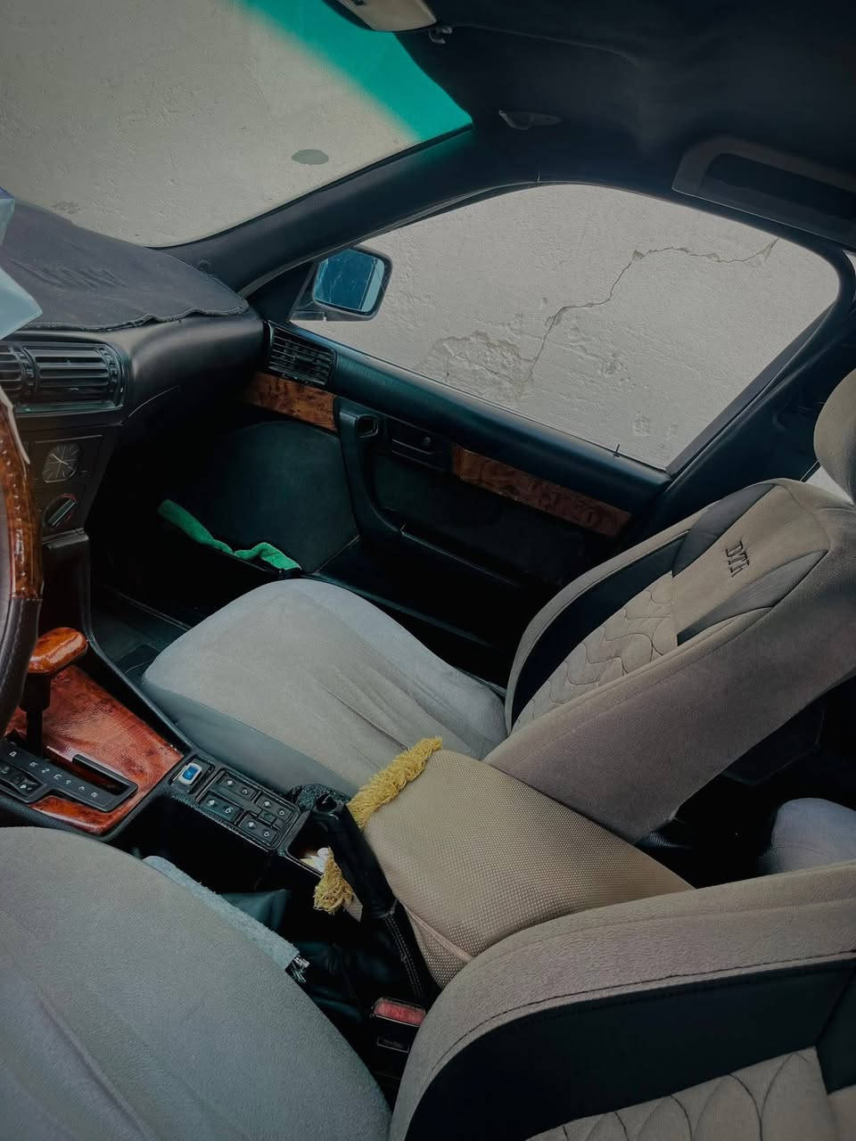 بي ام للبيع حجم 525 كير تماتيك تبريد شغال محرك كبس موديل ٩١ بيها كابون سياره جاهزه رقم جديد دولي وبسمي السعر 50وبه مجال 
الرقم ***********
