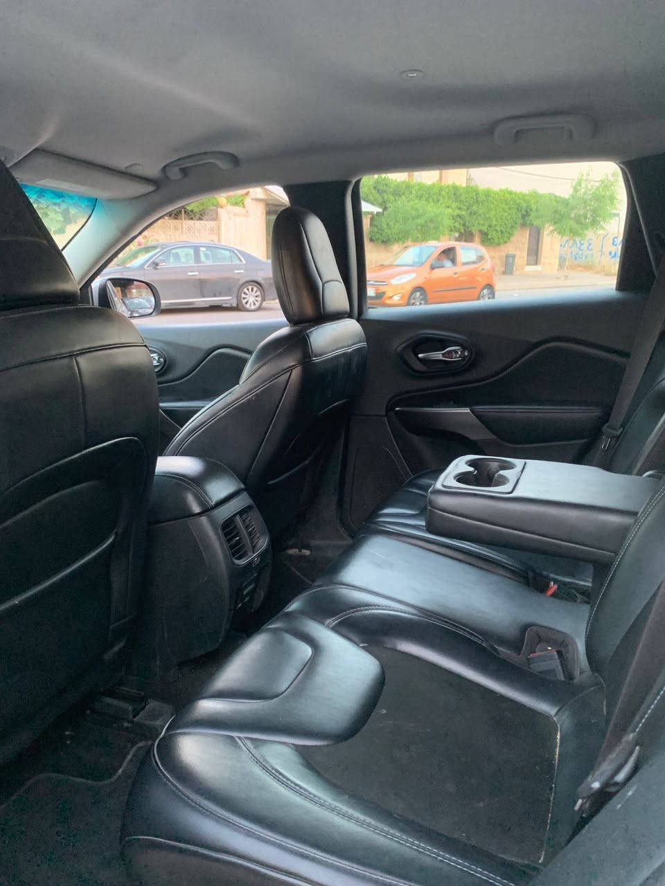 Jeep Cherokee 2020 
                #143 
وارد ئەمریکی awd
سێ پارچە سبوغ 
بۆنیت و دوو چاملغ 
بێ ناوگرتن ، بێ ئێڕباگ 
ڕۆیشتن / ٤٣ هەزار میل 
مەکینە / V4,2.4 
فوولی بێ سلایت 
سەنەوی ٢٠٢٧ 

نرخ / ١٣٧ $ أربيل, العراق


**إذا كنت صاحب هذا الإعلان وتريد حذفه لأي سبب، رجاءا أرسل رسالة إلى الدعم الفني**