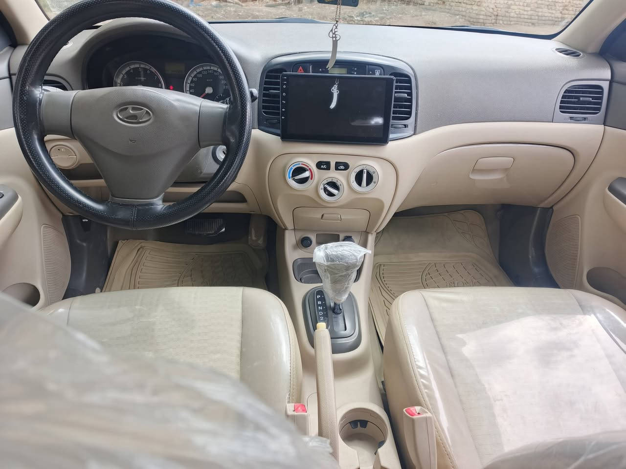 سلام عليكم اكسنت موديل ٢٠١١ كفاله عامه من كلشي كير مكينه شرط لافتح ولا تنقيص وضع شركه ماشيه ١٤٤ الف حقيقي رقم بغداد انكليزي تحويل مباشر مكينه ١٦٠٠ جاهزي برغي ما ناقصه سعر ١٠٥ بيه مجال مكاني نجف ***********
