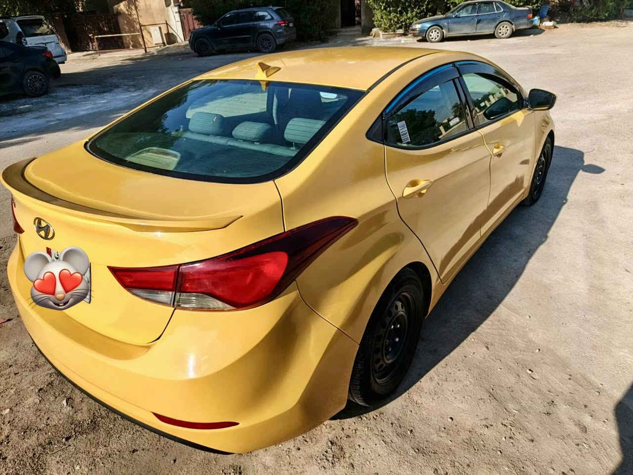 سلام عليكم 
النترا موديل ٢٠١٥ وارد امريكي جاهزة ان شاء الله بسمي 
مكاني حي القادسية او اليرموك 
السيارة صارلها عندي عشر سنوات نظيفة ومحافظ عليهة والصور كدامكم وداخلهة نظيف مدايس ولا منتف تبريد ثلج تحكمات كامرة خلفية شاشة لمس اصلية
رقم بغداد 
كير محرك تبريد كلة جاهز محرك ٢٠٠٠
عليهة منظومة غاز كل اسبوع يلة تفول مرة والحمد الله 
ترهم مراوس بشي وانطي فرق 
والصور كدامكم 
حادثها جانبي الباب مال السايقوالوراه والداير مال جاملغ شخط ارباك فقط جانبي دركة ودشبول بلاد 
وهنا اطخت عندي فوك الايت شي قليل 
*********** بغداد, العراق
