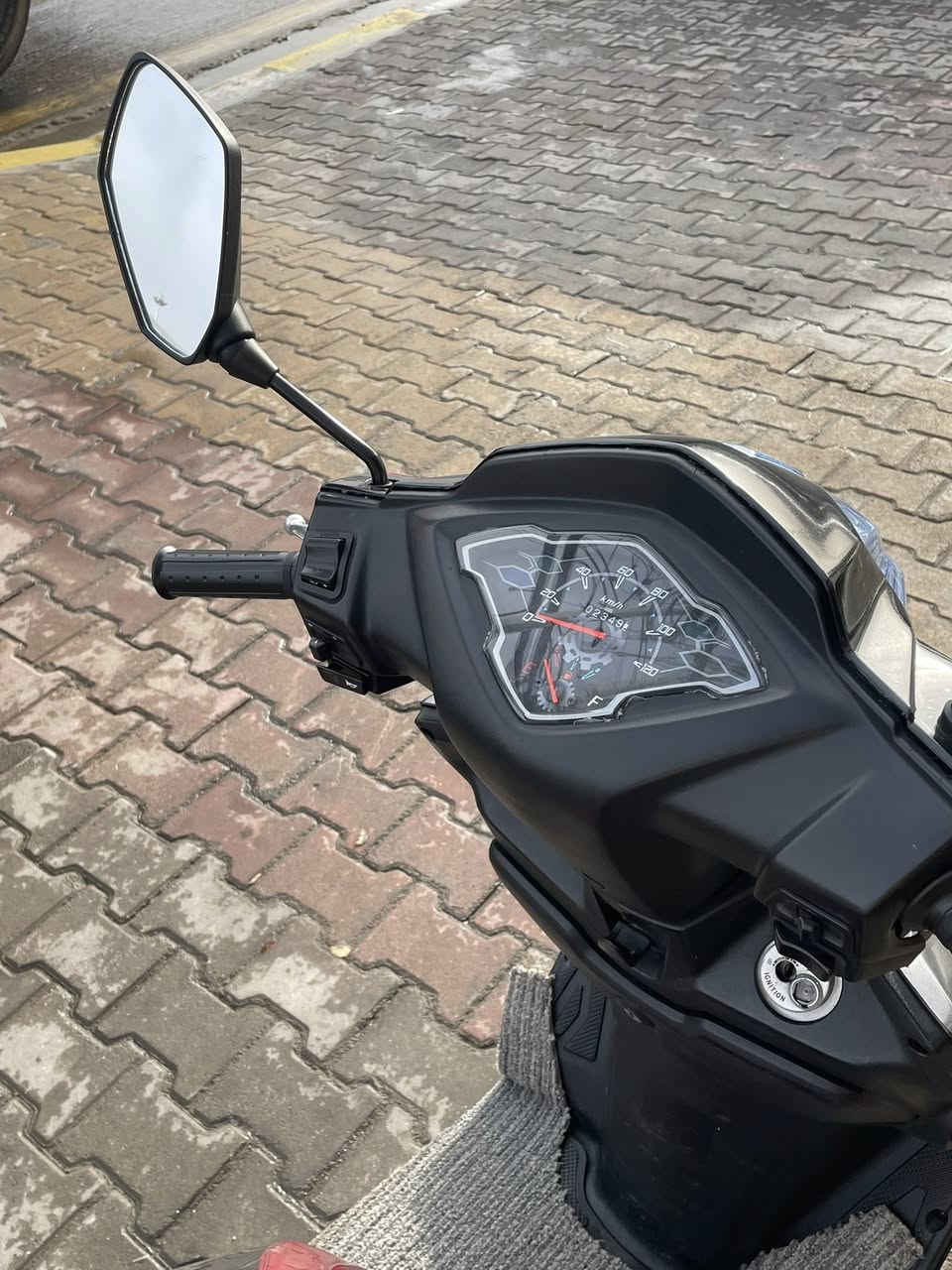 السلام عليكم  هاوجي 2020 مسجل تحويل ثاني يوم الدراجه جديدة حيل علأيدي دهن موتل الاصلي وطلعاتي بيها معدوده مكانها رمادي 5 كيلو سعرها مليون و 975 وبيها مجال بسيط اعتذر ع المراوس فقط بيع 

***********
