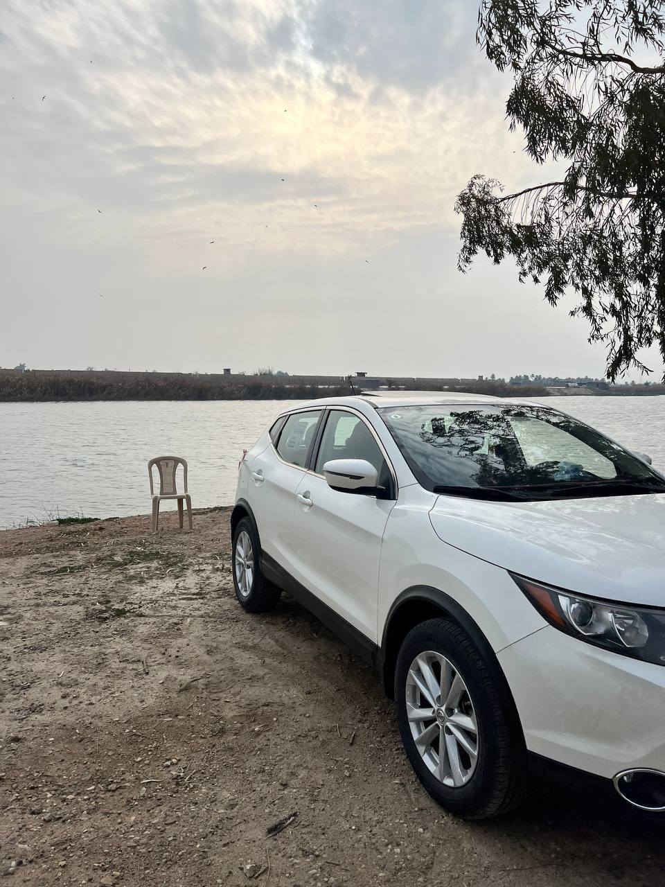 السلام عليكم
نيسان روج 2017 بدون حادث اخذتهه اني زيرو
كلين السياره كفاله عامه 
فور ويل 4 سلندر اقتصادي
الموديل : 2017 
.(امريكي)
الحادث: بدون
بغداد باسمي 
المواصفات
3 وضعيات قياده ECO/Normal/sport
بصمة تشغيل 
فتحه سقف
بصمه ابواب
تشغيل عن بعد
فورويل داريف
تبريد قطعتين امامي و خلفي
شاشة كبيرة
نظام ايكو اقتصادي 
فول تحكم ستيرن
كروس سرعة 
حاكية + بلوتوث
مخرج اواكس + يو اس بي
4 ايرباك
اي بي اس
مانع انزلاق
لدات ليلي و نهاري
بروجكتر
.... الخ
رقم بغداد الدولي 
 
العنوان. الأنبار الخالديه
الرقم ‭***********
