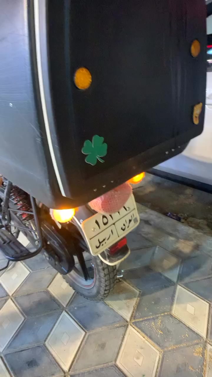 دايون للبيع مرقم بس عابر عليه المده مالته  مستعجل ع بيه مالته سعر مليونين 400قفل قفل قفل قفل قفل العنوان شهداء البياع شارع مضخه الثاني قرب افران الملك رقم*********** للملاحضه الغرامات مالي غرض بيه لو عليه مليون مالي غرض بيه
