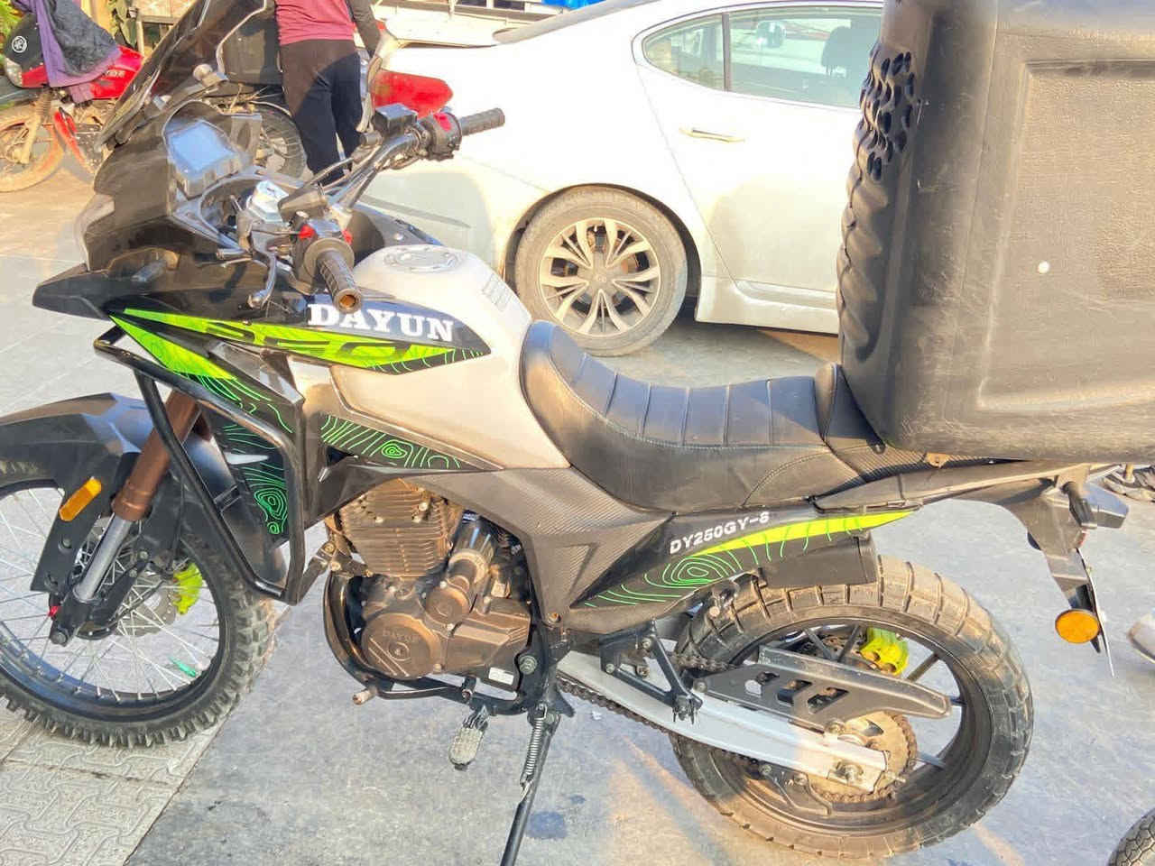 سلام عليكم دايوان دافنجر محرك250 للبيع 2500 مكان الديوانيه ***********
