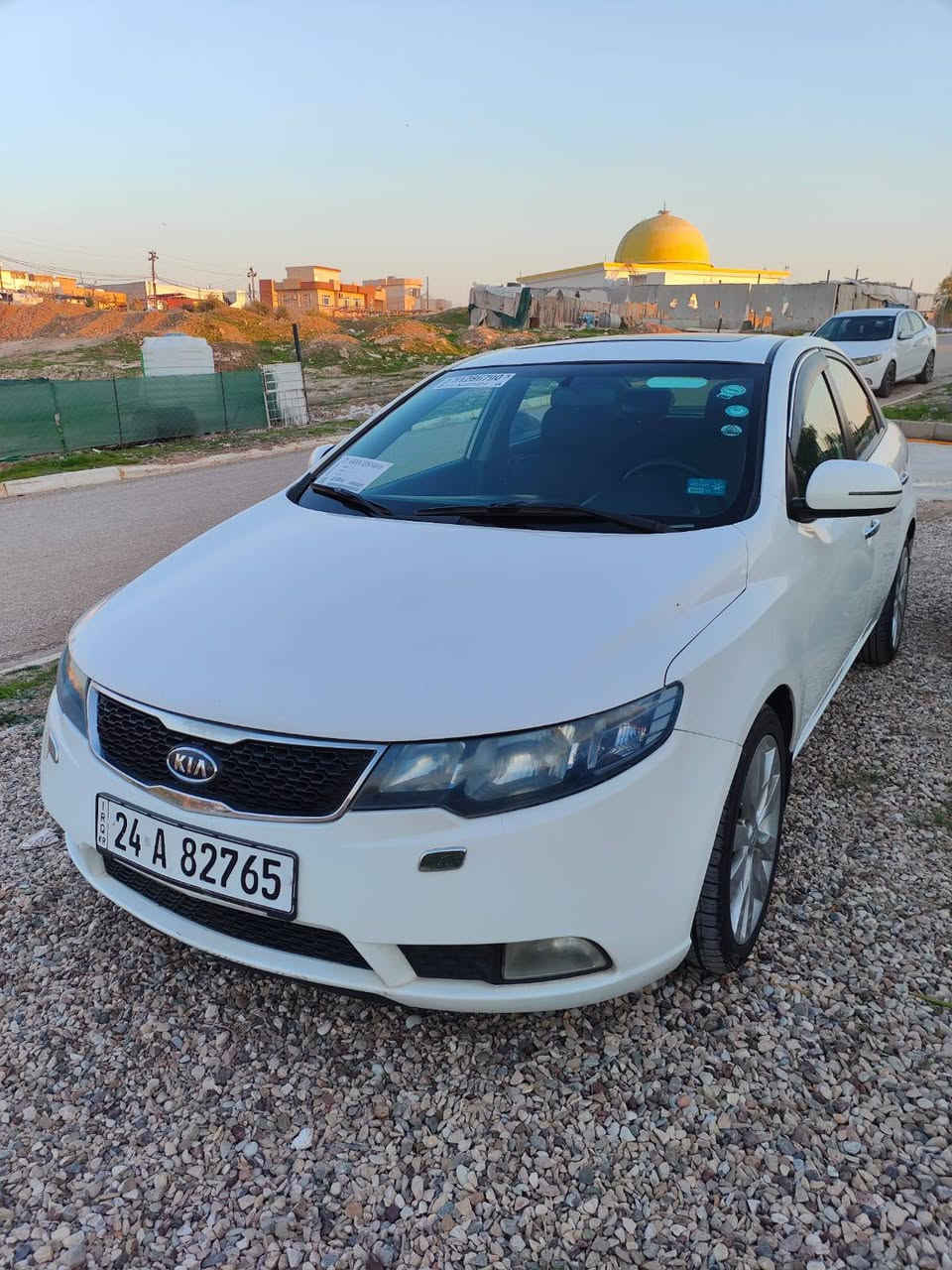 كيا سيراتو ٢٠١٢.
كير اوتوماتيك.
محرك شرط.
تانتا.
بلا صبغ.
قطعه صغيره معدل عالبارد بالباب.
الجامات كهربائي.. 
السعر112 بيها مجال قليل
اتصال‏‪0751 892 4723‬‏
