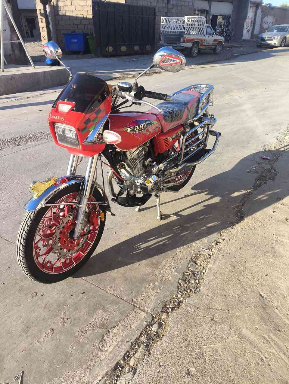 السلام عليكم ماطور بارت للبيع محرك 200cc بعده وضع شركه دسكين برك وكلج دهن ماطور كلو شرط السعر 800 وبي مجال 
مكاني جنوب الموصل القياره الحاج علي 
الرقم***********رجاا اذا مو شراي لا تبزعني

