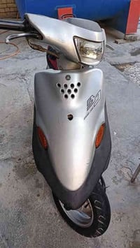 دراجة بيجي 9 زروف للبيع كهربائيات شغالة نقصها بارتي ولايت امامي فقط اش...