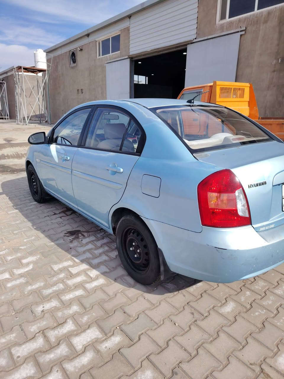 للبيع اكسنت10 رقم اربيل مكينه 1600 تخم تأير حداديه كير مكينه تبريد كله جاهز صبغ شويه بل البنيد شويه السعر 86
***********
