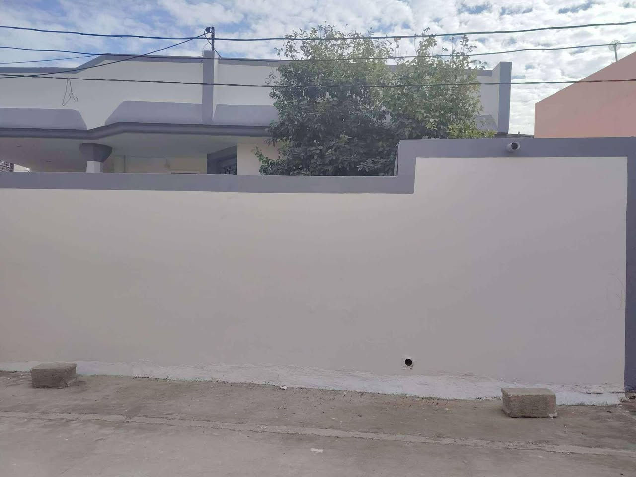 ***********
صباغ من جلولا ويطلع محافضات
والشغل كلش نضيف 🫰
ورحم الله والدي الي يرفع منشور
