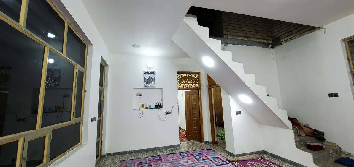 دار للبيع 🔺 المساحه 100 مترمربع ركن طابق واحد  الحسينيه نهاية السكلات 🔺 سعر 48/
***********
