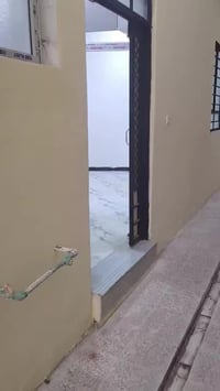 باب جديد قرب جامع جويجاتي • سند مشترك • بناء حديث زيرو