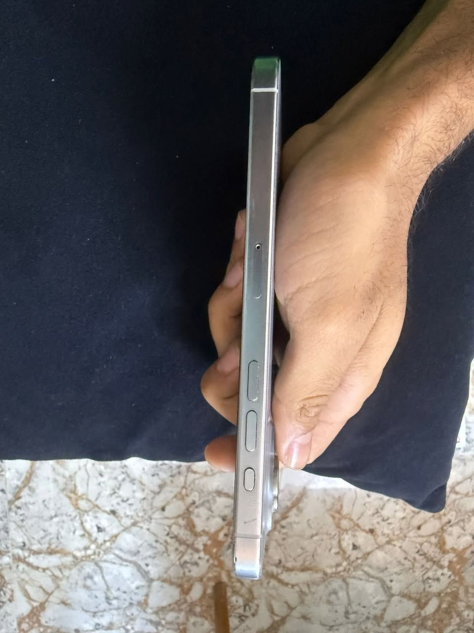 ايـفون 15 بـرو ماكس 📱 
الجـهاز مامفتوح فقـط كامراته الخلفيه وصخه 
لو تبديل لو تنضيف 
الجهاز ذاكره 256
دبـل سيمـكارت 
بطاريه 82 مايصرف 
نضافته كدامك 
هاذا رقمي وتساب :*********** 
ادخل وتساب وبيك خير وتدلل🤍
