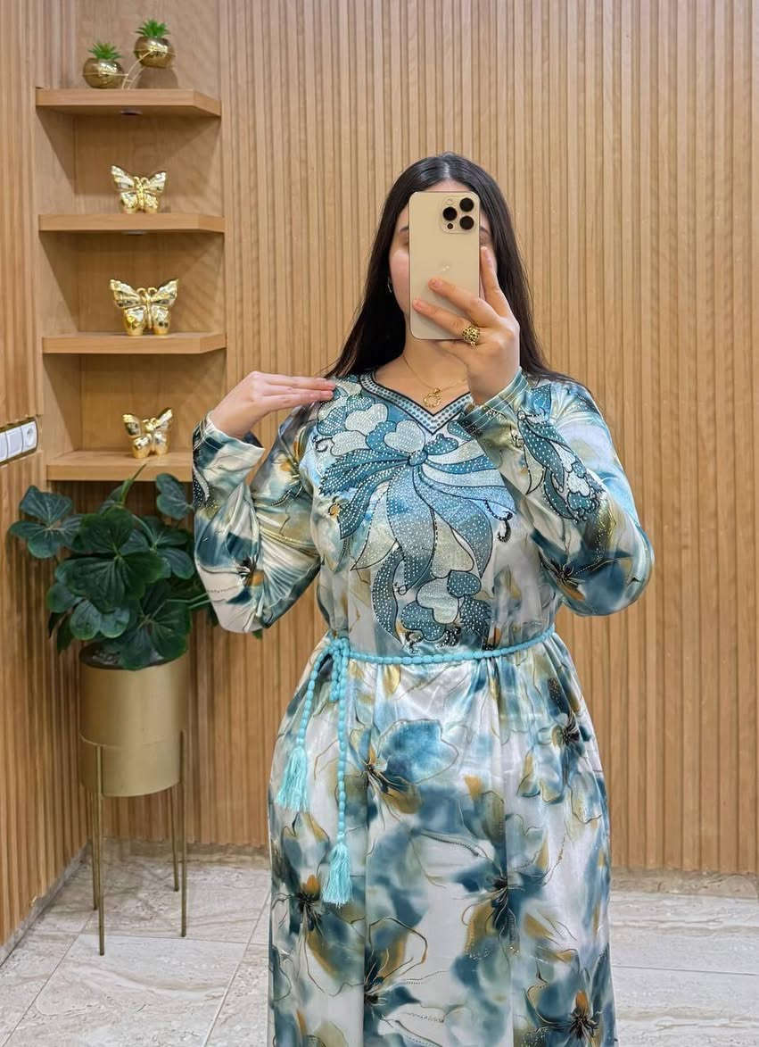 ✨   جدييييد والحصري 👌🏻☺️ مخور مبرة مرايا  أنيق وهماوي ✨
✅تصميم راقي ومميز، يجمع بين الدفء والأناقة، مثالي لفصل الخريف والشتاء.
💖✅جودة عالية وخياطة متقونة💯👌🏻
✅💖موديل مطلوب بزاف والتسويق
موضيل هماوي👌🏻❤️😍
L xl xxl xxxl


**إذا كنت صاحب هذا الإعلان وتريد حذفه لأي سبب، رجاءا أرسل رسالة إلى الدعم الفني**