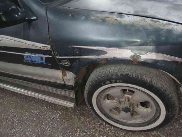 السلام عليكم سياره سبورتج ١٩٩٣ مشروع وطني رقم بغداد محرك مفتوح  كير عادي سعرها ٢٨  مكانها العبيدي الرئاسه شارع ٢٠ رقم الموبايل ***********
