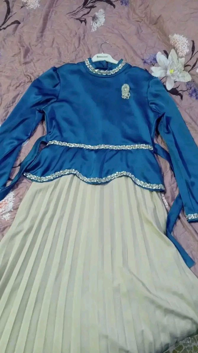 فستان للبيع ماملبوس  قياس 42
سعر. 35بي مجال مكان موصل 💙💙


**إذا كنت صاحب هذا الإعلان وتريد حذفه لأي سبب، رجاءا أرسل رسالة إلى الدعم الفني**