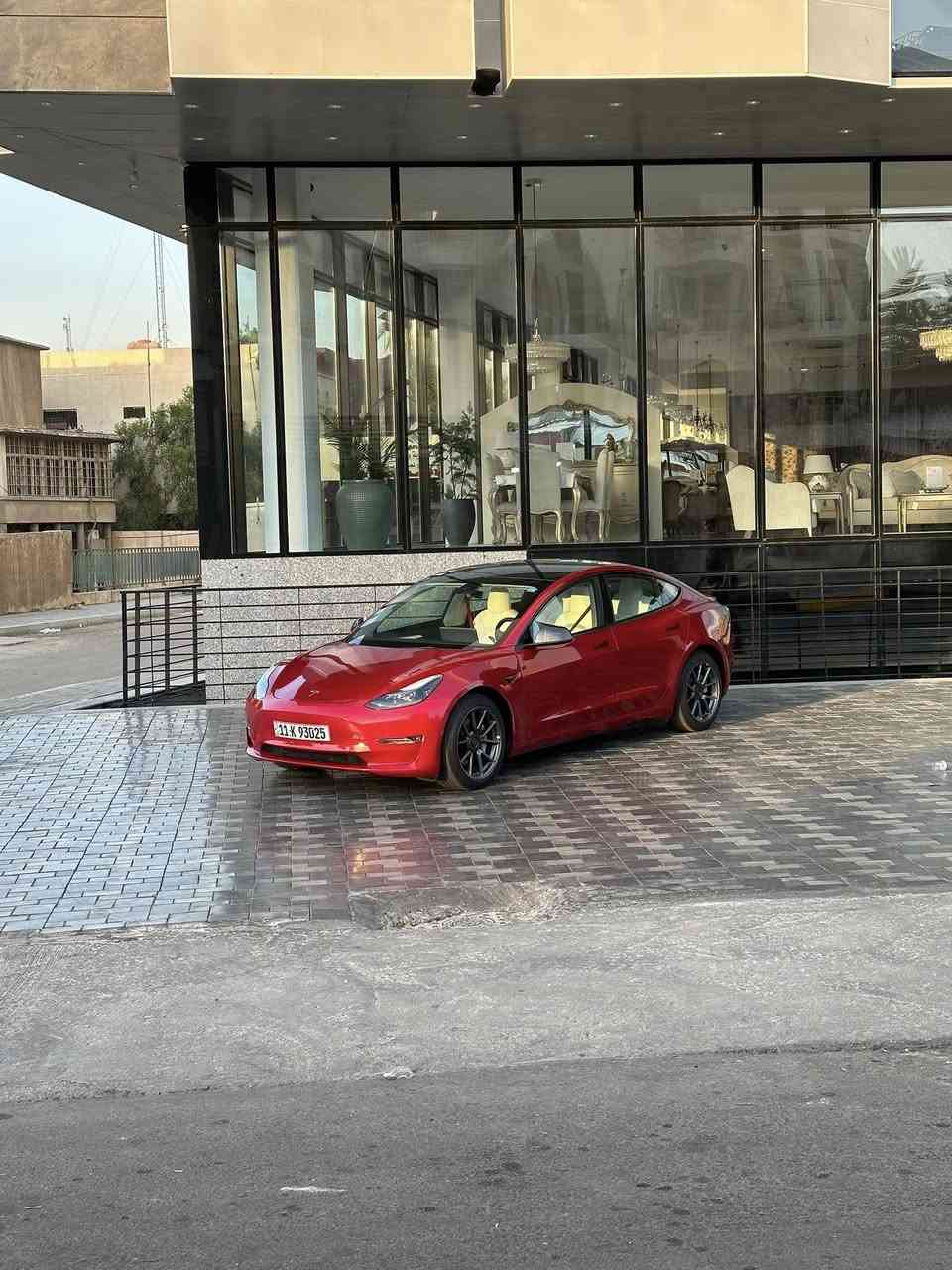 السلام عليكم
للبيع تيسلا 3 موديل 2023 اونلاين 

جاملغ السايق صبغ والبنيد 

ماشيه 23 الف كيلو

مكانها بغداد العامريه

السعر: 170 ورقه وبيها مجال 

***********
