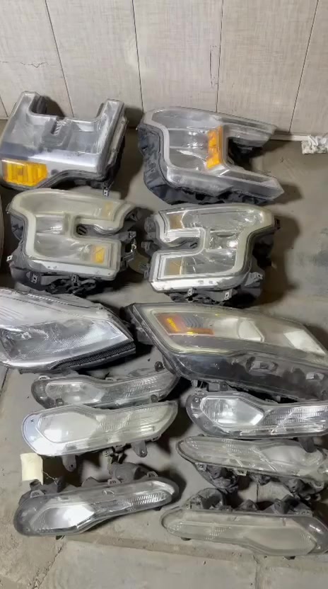 السلام عليكم
محلات النسر الذهبي
وصل وجبه أدوات فورد (جمله /مفرد)
1_دبات ماء⭐
2_مراوح⭐
3_مشط كهربائي⭐
4_شوته⭐
5_درايم شفت⭐
6_بك لايت⭐
7_لايت🔦
8_اذان محرك🛸
9_قواعد فيوزات📟

الحجز او الاستفسار
📞📞☎️*********** علي فورد
