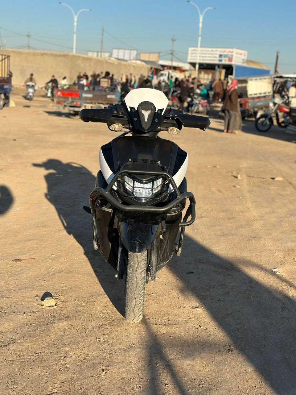 سلام عليكم 
للبيع Zr
موديل 2023
اوراق وكامله وخير من الله الدراجه 
ماشيه 13 الف سيرفز ما مشتغل 
الاستفسار ***********
