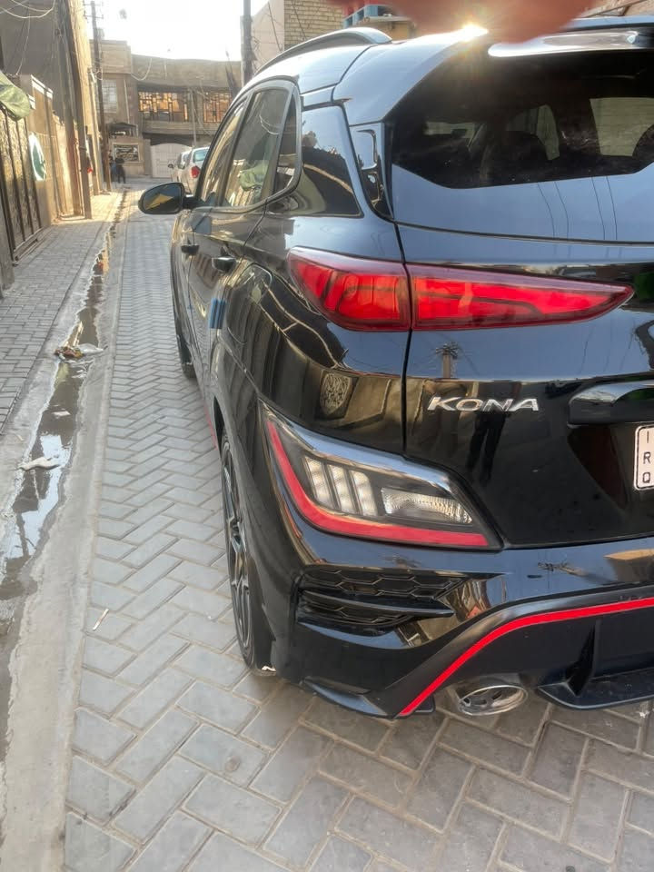 السلام عليكم ، مكلف بالنشر✅
كونا N رياضية 
موديل 2023 وارد امريكي مكينة 2000 توربو صور الحادث والسونار موجودات داخل المنشور ، السيارة جاهزة للأخير ما عوزها نقص واحد ومرتبة شبابيه
مواصفات
كشنات السائق والصدر تدفئة
كشن السايق كهرباء
تحكمات ستيرن + وضعيات قيادة و مود N 
تحكم بصوت الاكزوز والسسبنشن وقوة المحرك Customize
مثبت سرعة وعدادها 300km/h
زر NGS لزيادة القدرة الحصانية للمحرك
مختمه N بكل مكان 
كشنات مخمل رياضي
ويل حجم 18
دشبول شاشة للتحكم بجميع ميزات السيارة
شاشة وسطيه كبيرة مع كامرة دواره 
شحن لاسلكي 
نظام android auto, apple car play
شفتات ستيرن 
نقط عمياء 
رادار مانع تصادم 
منافذ USB
تثبيت مسار وكروز سرعة 
وغيرها من المواصفات 

مرقمه بغداد وبأسمي تحويل ثاني يوم مكاني بغداد الامين الثانية ، للأتصال والاستفسار عن باقي التفاصيل ***********
السعر : 165 وبيها مجال للشراي
