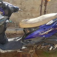 دراجه للبيع سكنس شغاله بس الهندر مسحوك صار شهر متروكه رقم 07816915823