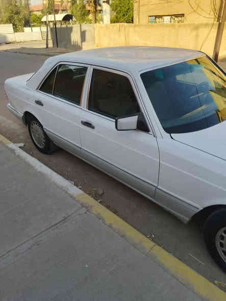 السلام عليكم مارسدس 300s باب قصير  موديل 1988 رقم ديالى نكليزي بسمي هزة جديدة سيارة مكفولة من الظربة والخياس قواعد دبلات بلادية سيارة كير مكينة صدر تخم تاير تبريد كلة جديد السعر 72 وبيهة مجال مكاني بغداد الزعفرانية ***********
