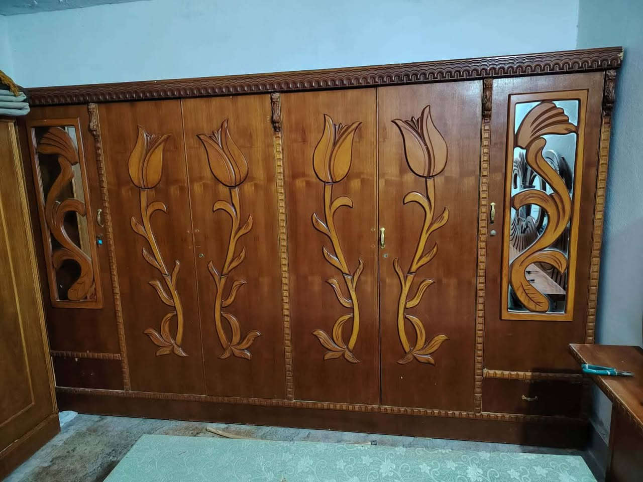 اثاث منزلي باانسب الاسعار للاستفسار اتصال او مراسله واتساب ***********
غرف نوم
ميز طعام
تخامه
غرف اطفال
مراجيح
صوبات
طباخات 
وكافه الاغراض المنزليه  واستبدال الاغراض وشراء المستخدم
