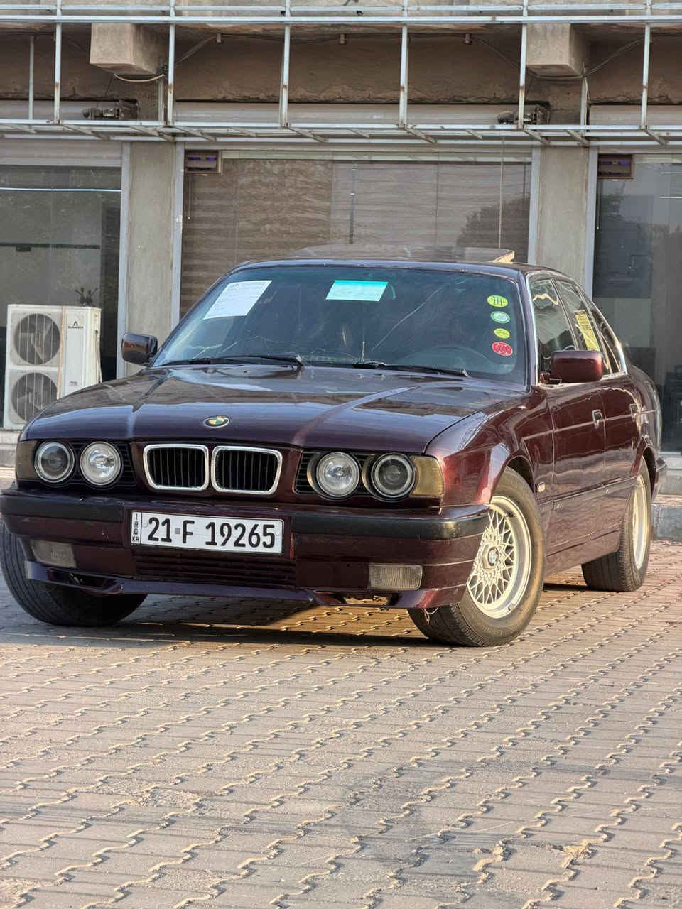 سلام عليكم
بي ام دبليو 
للبيع 525اصل
كير عادي موديل 92
تبريد تدفه شغل 
بجم عريض 
تايرات جدد 
رقم سليماني شرط تحويل 
مكاني كركوك 
رقمي اتصل ***********
