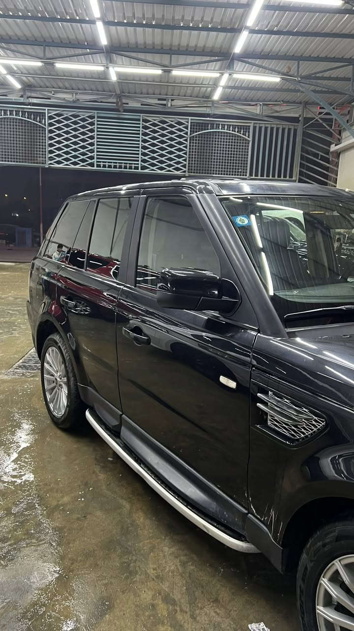 السلام عليكم
للبيع او مراوس

‏.RANGE  ROVER

موديل 2013  اصل 

فئه SPORT  

رقم بغداد بسمي 

ماشيه 78الف ميل🤍

مكينه 8 سلندر العادي بدون سوبر 

وارد امريكي قطعتين الباب البصف السايق والورا

فول موصفات 

بصمه تشغيل 

4 بصمات ابواب 

شاشه +كامره 

فتحه 

كشنات كهرباء 

كشنات خلفي امامي تدفئه + تبريد 

داخل كريمي 

حساسات خلفي امامي 

خزن ميموري 

تدفئه ستيرن 

فول تحكمات 

مري شفط 

مري قلاب 

جكات صعود ونزول 

وضعيات قياده 

ويل كروم 

سستم صوت ودمامي خرافي 

نظام ترحيب 

وبعد بيها موصفات هواي 

السياره جديده بمعنه كلمه ترايها شرط مال زيرو 

جاهزه من كلشي الحمدلله 
السعر 170

مكان النجف الاشرف
***********
