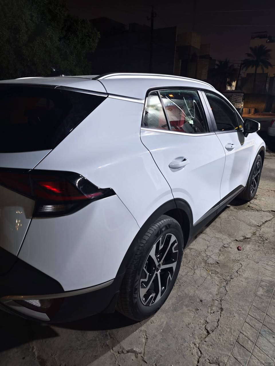 سلام عليكم..
سبورتاج 2025 خليجي رقم اربيل باسمي شخصيا مكفولة كفالة عامة وخاضعة لضمان شركة NIM لمدة خمسة سنوات.
محرك 2000 دوش
گير AT المرغوب
ماشية 11 الف كيلومتر
اشاير بالمري
سايد بريك دكمة
اوتو هولد
وباقي المواصفات معروفة
سعرها 235 ورقة وبيها مجال للطيبين.
للتواصل رقم الهاتف ***********
مكانها بغداد-الكرادة
