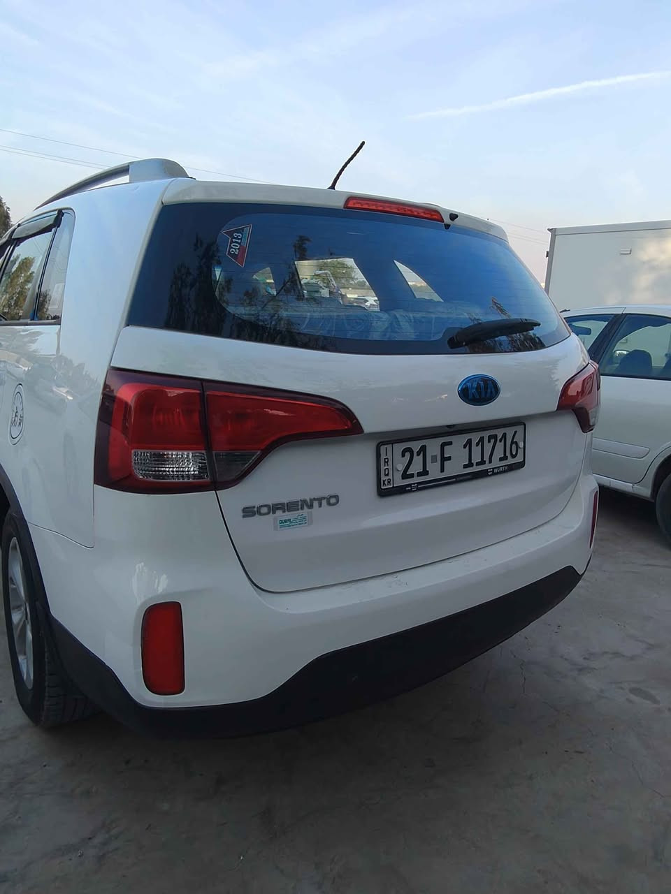سورنتو 2013 شكل البجم2015 
بدون اي قطعة تعديل فقط بارد
 رقم سليمانية جديد سنوية لحد 2028
 ماشية 160
 مكينة 4 سلندر  وكير وحدادية وتبريد شرط مابي اي عيب
 السعر 163
 مكاني ديالى ناحية جبارة *********** كيفري, ديالى

