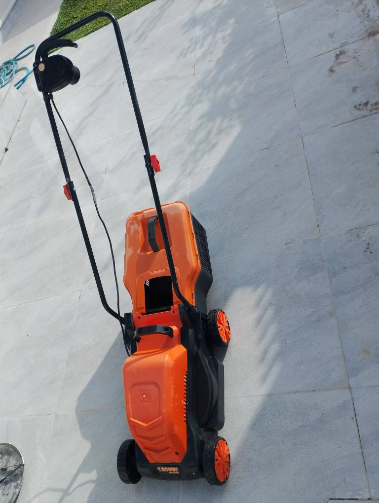 مكينة مال ثيل..3 درجات. الماني مستخدك كم مرة.خانقين
*********** خناقين, ديالى
