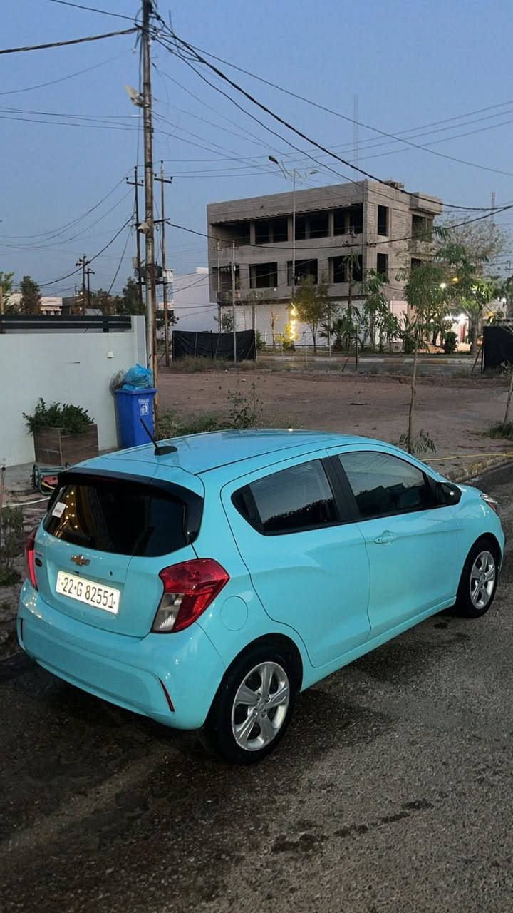 سلام عليكم للبيع بسعر مناسب
شوفرليت سبارك 2021
 موصفات حلوه LS
140000mils
8500$بي مجال بسيط
قطعتين صبخ
قطعتين كلير امريكي 
بدون حالوب
كير مكينة شرط
بدون دواخل بدون ايرباك 
سياره بدون نقص بدون مصرف و سياره نصبتها حلوه 
مكان سياره كركوك 
رقم موبايل ***********
