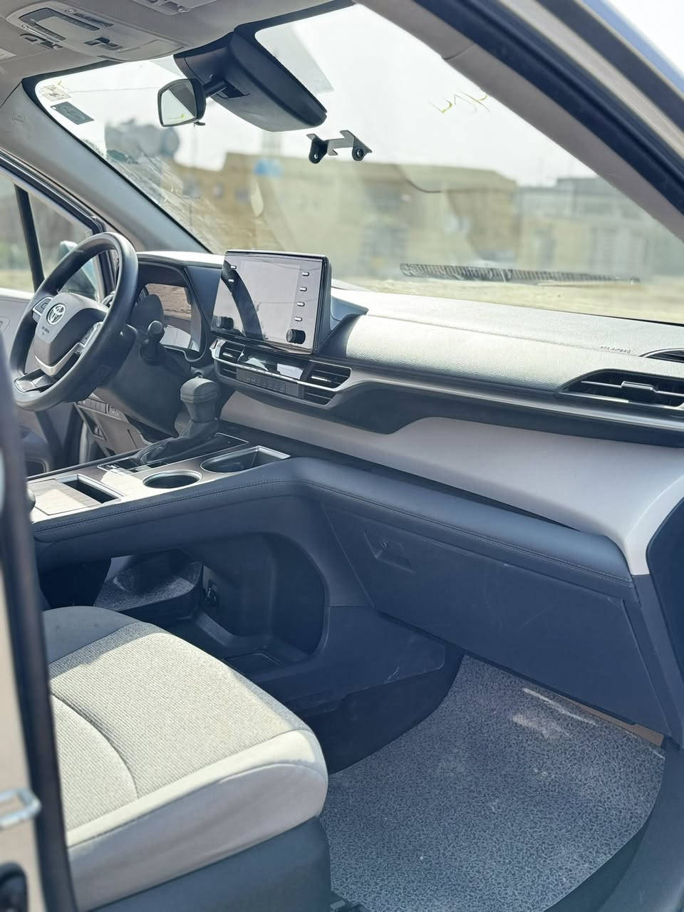 دخول جديد 💯للبيع تويوتا سينا 2024 هايبرد
سيارة عائلية راقية  رقم جديد بغداد تحويل ثاني يوم 

ماشية  2000 فقط زيرو 

7 ركاب – محرك 2500 اقتصادي هايبرد 🔋

مواصفات متكاملة: رادار، حساسات، كشتات

مقاعد VIP مخمل مع تبريد أمامي وخلفي

اللون رصاصي أنيق

الضرر تقرير مياه أمطار فقط

السيارة تشغل وتمشي كلين  جاهزة ، بدون صبغ أو خدوش 

مكفولة كفاله عامة مكان  ديالى بعقوبة  سعر 275وبي مجال /***********
